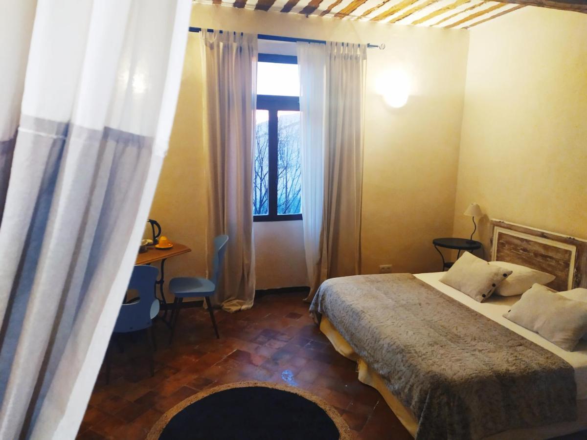 Chambre D'Hotes Face Au Lavoir Methamis Екстер'єр фото